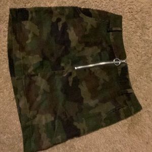 Camo skirt